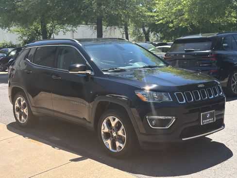 Used 2020 Jeep Compass Limited w/ Safety & Security Group AWD/4WD image 7