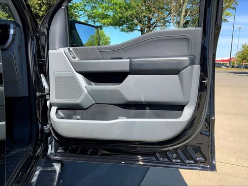 Used 2024 Ford F150 XLT w/ Mobile Office Package image 22