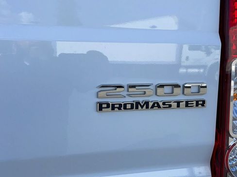 Used 2025 RAM ProMaster 2500 w/ Convenience Group FWD image 47