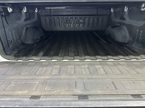 Used 2017 GMC Sierra 1500 SLT AWD/4WD image 29