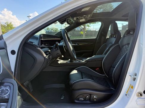 New 2026 Cadillac CT5 V w/ LPO, ONYX Package AWD/4WD image 20