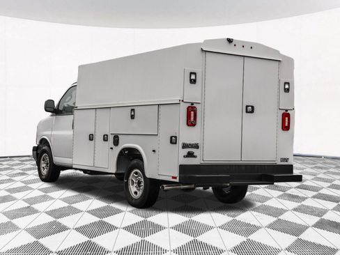 New 2025 Chevrolet Express 3500 Work Van w/ Power Convenience Package image 43