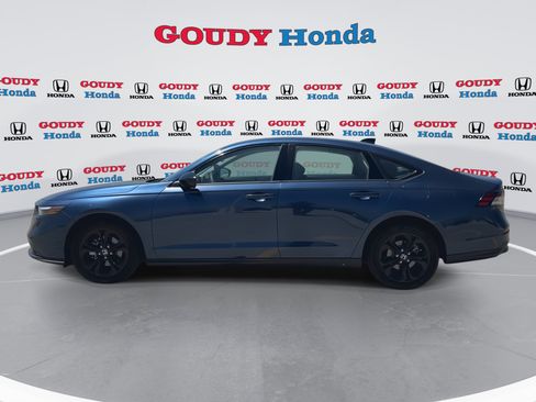 Used 2025 Honda Accord SE image 5