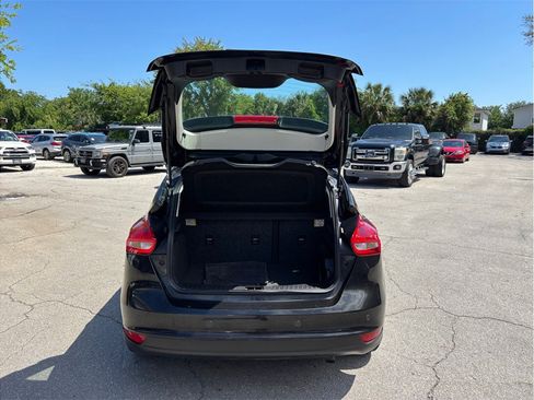 Used 2015 Ford Focus Titanium FWD image 39
