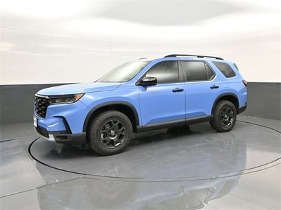 New 2025 Honda Pilot TrailSport