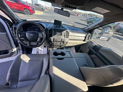 Used 2017 Ford F350 XL w/ Power Equipment Group image 5