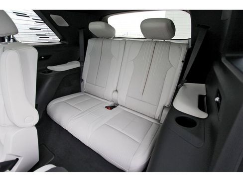 New 2026 Cadillac Vistiq Sport image 13