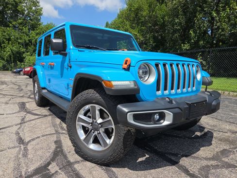 Used 2021 Jeep Wrangler Unlimited Sahara AWD/4WD image 21
