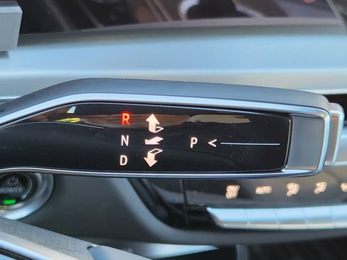 New 2025 Cadillac Lyriq Luxury image 30