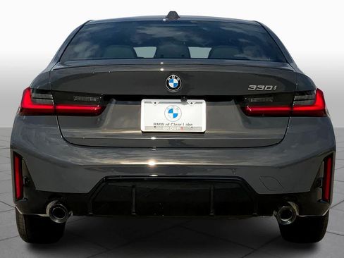 Used 2026 BMW 330i Sedan w/ M Sport Package RWD image 4
