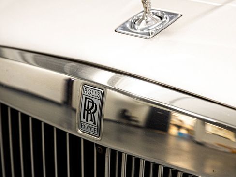 Used 2020 Rolls-Royce Cullinan image 9