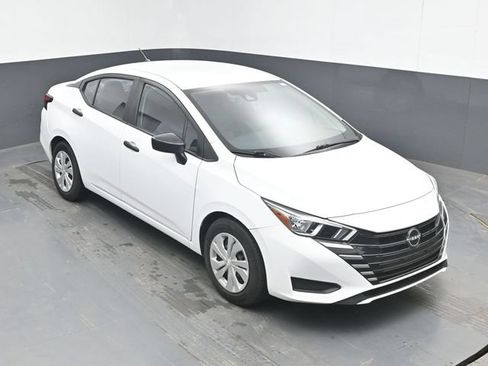 Used 2023 Nissan Versa S FWD image 31