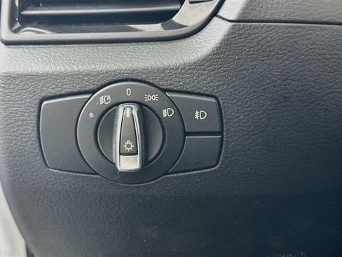 Used 2013 BMW X1 sDrive28i RWD image 16
