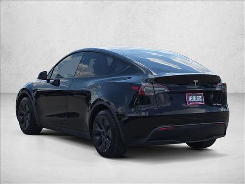 Used 2024 Tesla Model Y Long Range AWD/4WD image 7