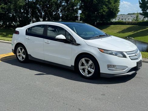 Used 2014 Chevrolet Volt w/ Enhanced Safety Package 1 FWD image 21
