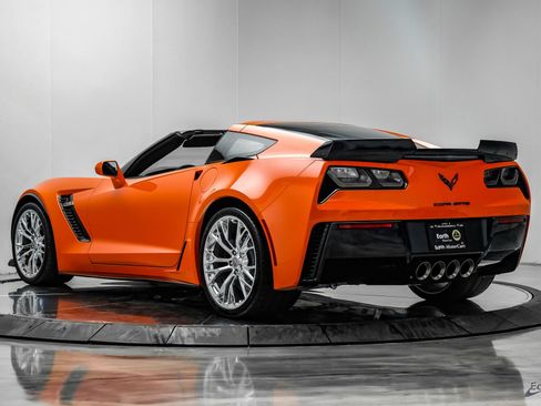Used 2019 Chevrolet Corvette Z06 RWD image 12