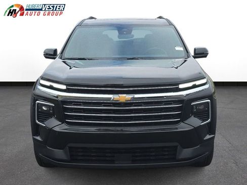 New 2026 Chevrolet Traverse LT image 3