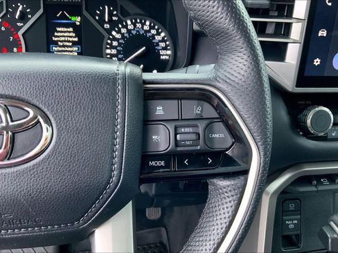 Used 2023 Toyota Tundra Limited image 23