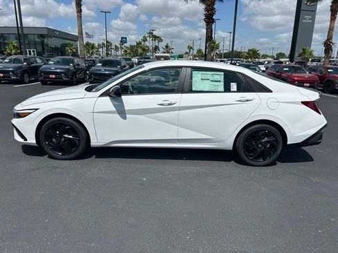 New 2026 Hyundai Elantra Sport FWD image 4
