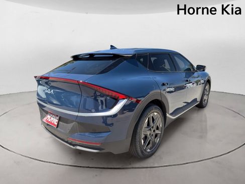New 2026 Kia EV6 Light RWD image 4