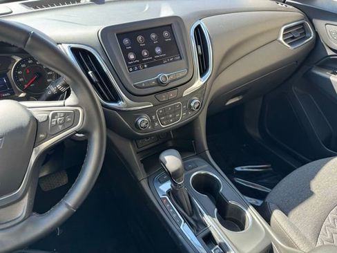 Used 2023 Chevrolet Equinox LT image 17