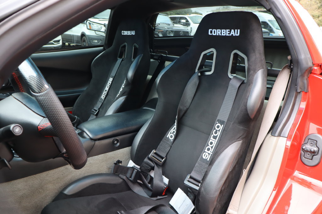 Used 2001 Chevrolet Corvette Coupe RWD image 4