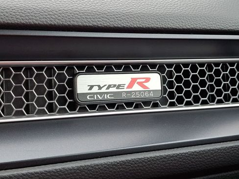 Used 2024 Honda Civic Type R image 31