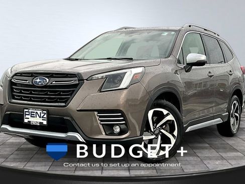 Used 2022 Subaru Forester Touring AWD/4WD image 1