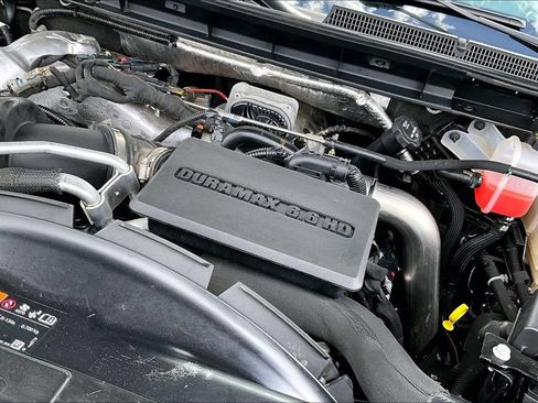 Used 2025 GMC Sierra 3500 Denali w/ Denali Reserve Package AWD/4WD image 35