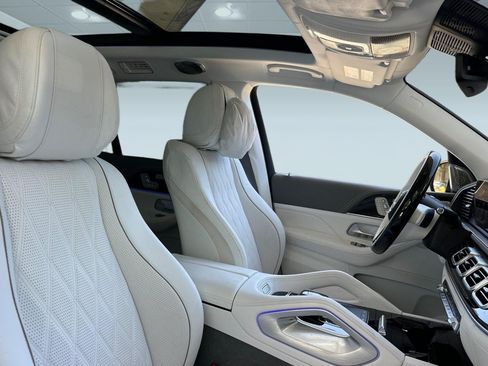Certified 2025 Mercedes-Benz Maybach GLS 600 4MATIC image 26