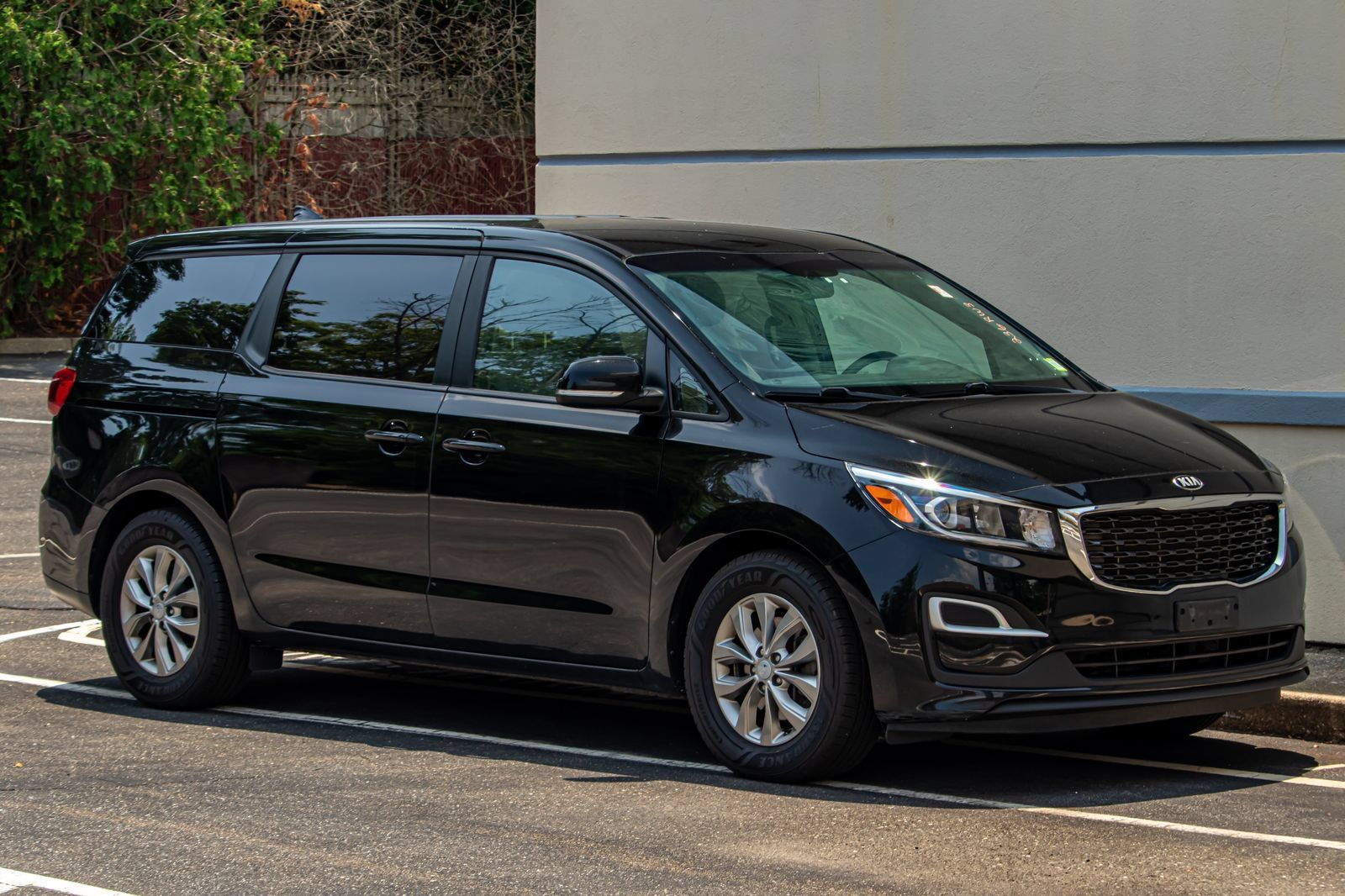 Used 2020 Kia Sedona LX FWD image 12