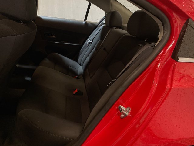 Used 2016 Chevrolet Cruze LT FWD image 22
