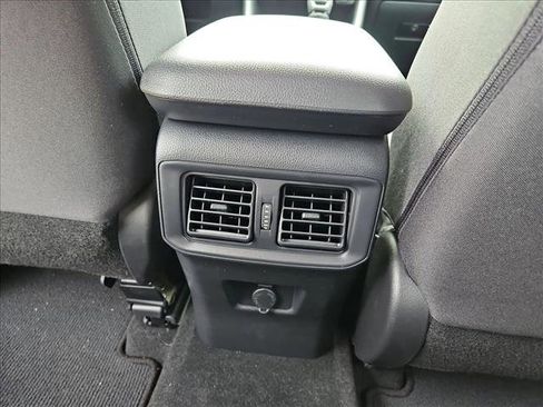 Used 2025 Toyota RAV4 LE AWD/4WD image 17