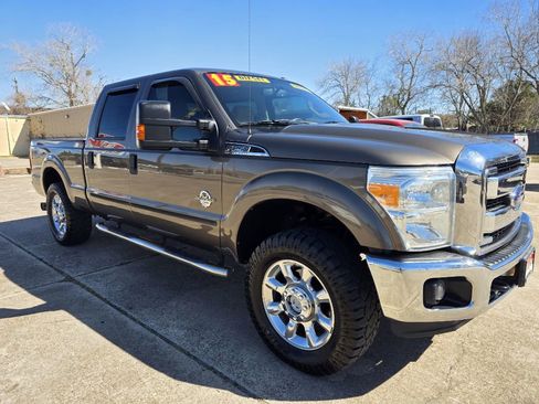 Used 2015 Ford F250 XLT w/ XLT Value Package image 9