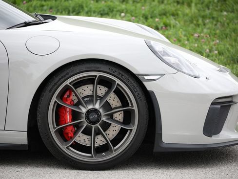 Certified 2018 Porsche 911 GT3 RWD image 13
