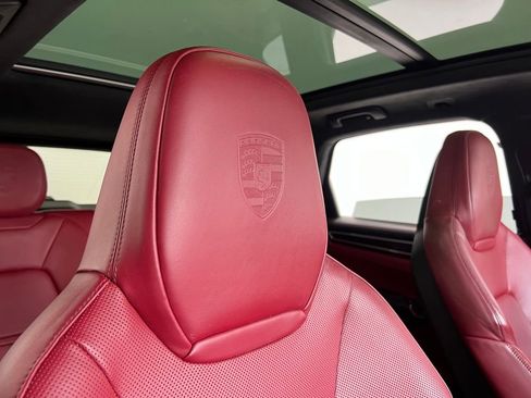 Used 2021 Porsche Cayenne GTS w/ Premium Package Plus image 24