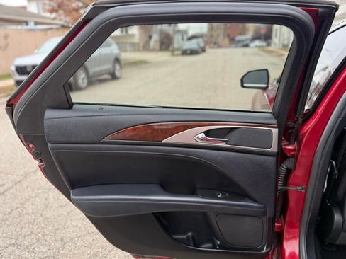 Used 2017 Lincoln MKZ Reserve w/ Climate Package image 23