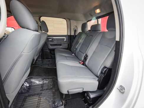 Used 2017 RAM 2500 SLT w/ Luxury Group AWD/4WD image 30