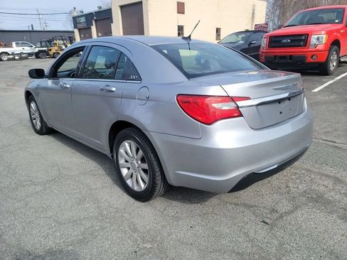 Used 2013 Chrysler 200 Touring w/ Cold Weather Group FWD image 7