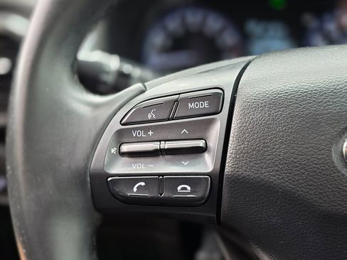 Used 2019 Hyundai Kona Limited image 33