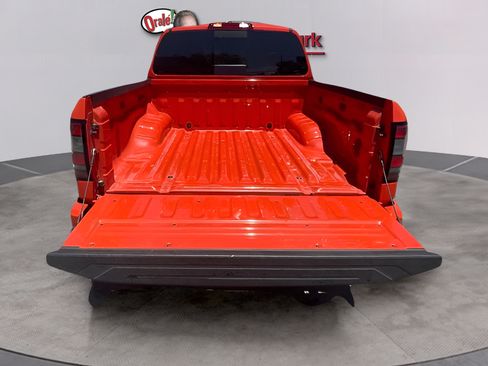 Used 2025 Nissan Frontier PRO-4X AWD/4WD image 9