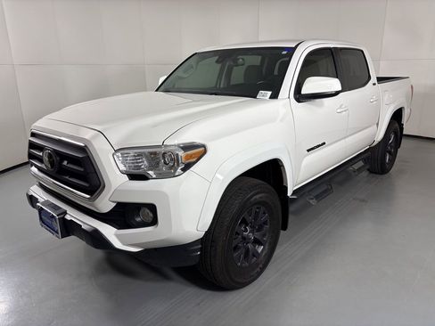 Used 2023 Toyota Tacoma SR5 image 4