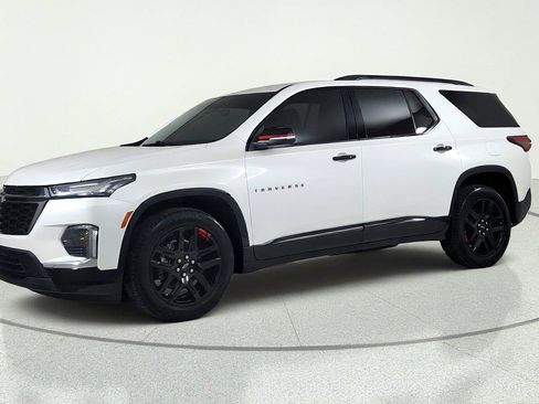 Used 2023 Chevrolet Traverse Premier w/ Redline Edition FWD image 3