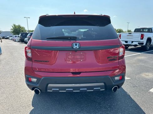 Used 2023 Honda Passport TrailSport image 9