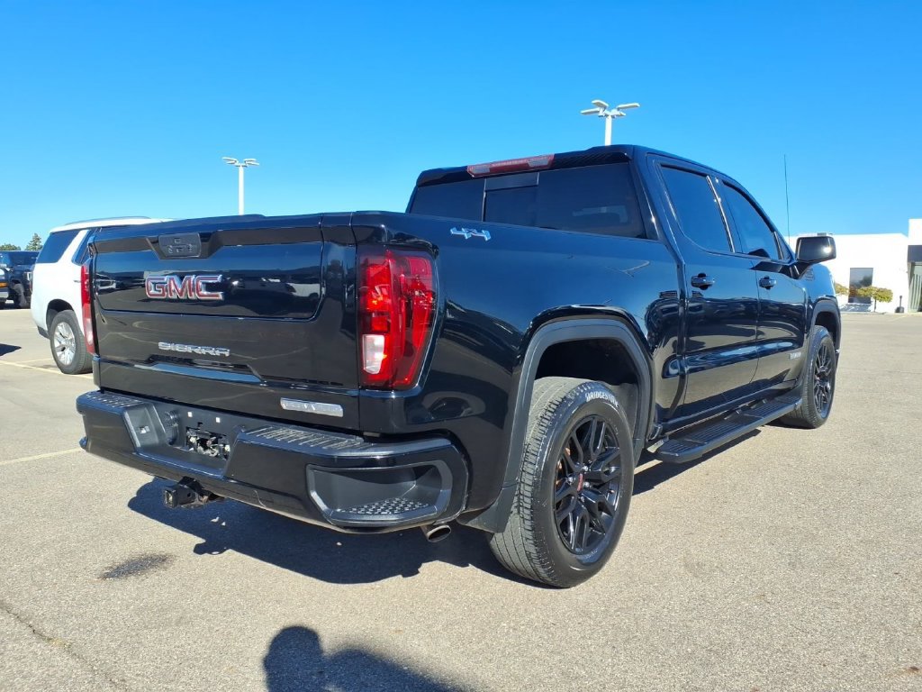 Used 2022 GMC Sierra 1500 Elevation w/ Preferred Package AWD/4WD image 4