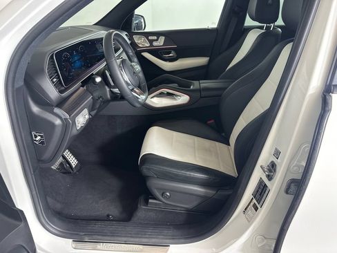 Certified 2022 Mercedes-Benz GLE 350 w/ AMG Line Exterior image 9