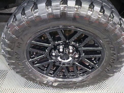 Used 2017 Ford F350 Platinum w/ Platinum Ultimate Package AWD/4WD image 92