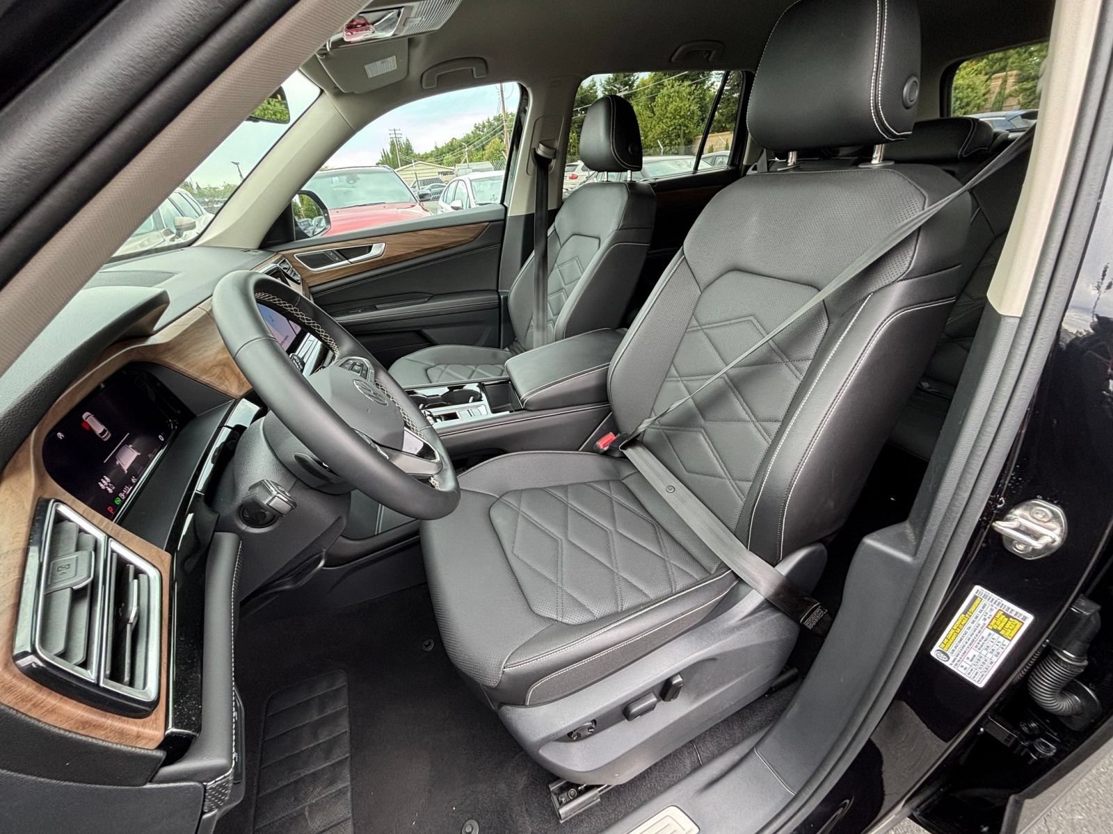 Used 2026 Volkswagen Atlas SE FWD image 39