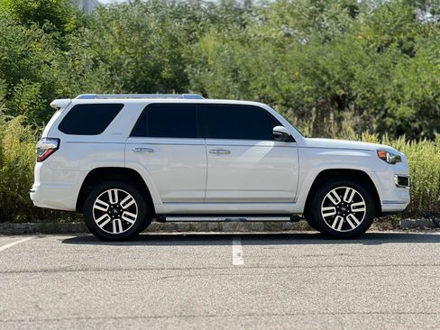 Used 2020 Toyota 4Runner Limited image 11