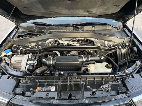 Used 2020 Ford Explorer ST image 32